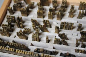 Nos fers gothiques pour la réalisation de nos dorures