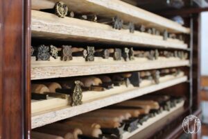 Fers et outillage de l'atelier de reliure
